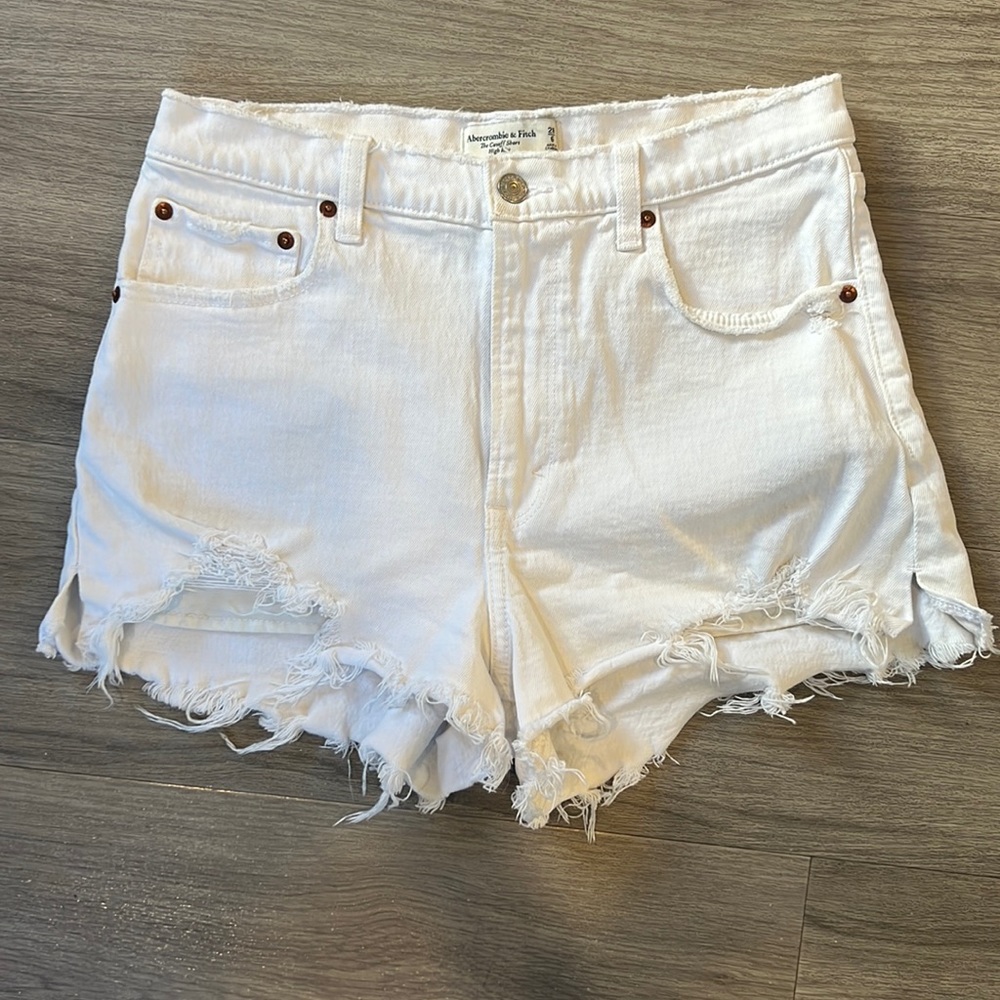 Abercrombie & Fitch the cutoff shorts high rise